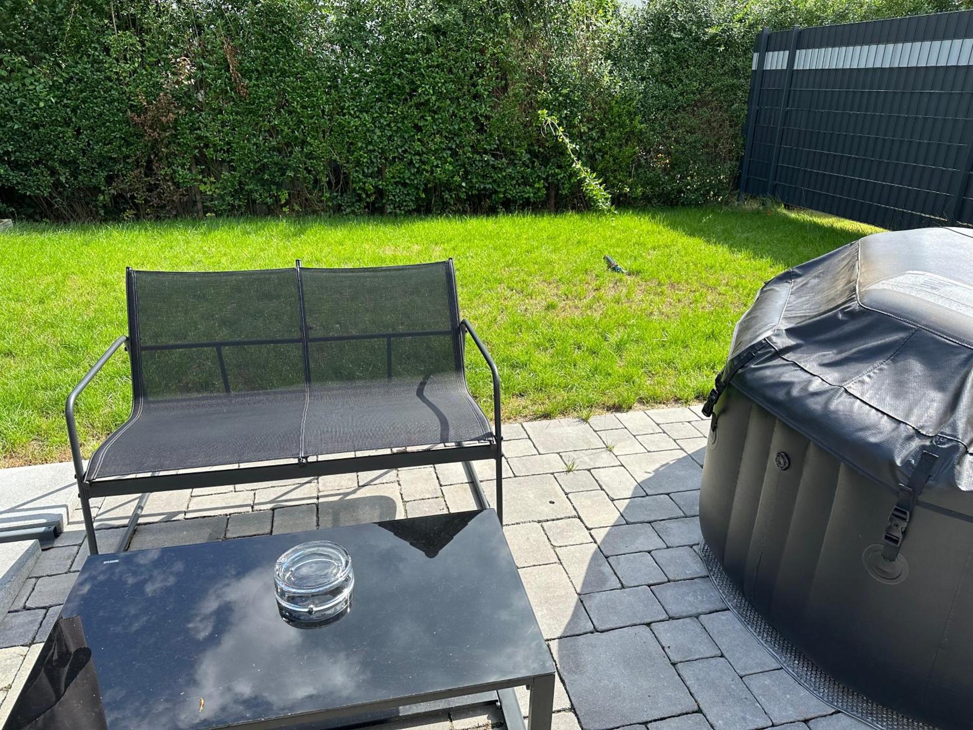 Appartement Traumhafte Haushaelfte Mit Kamin, Garten & Whirlpool à Berlin Extérieur photo